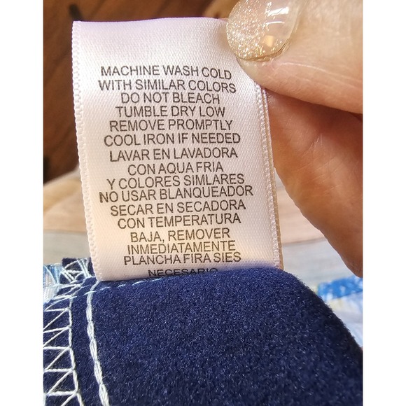 NWT Gem Scrubs Diamond Collection Womens Size M‎ Scribble Hearts Red Blue Yellow - Picture 9 of 10